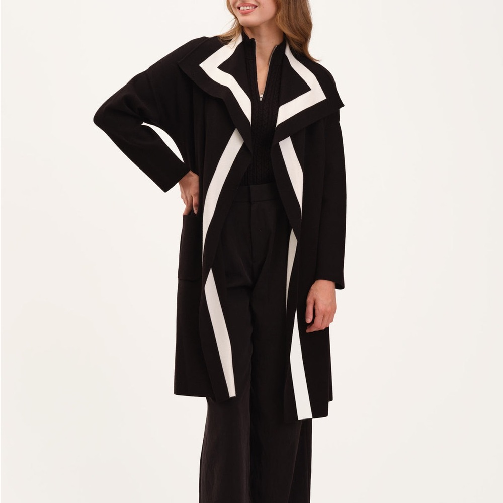 Tahari cardigan size medium